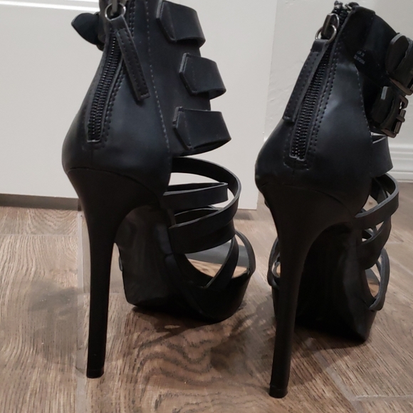 Strappy Heels - Picture 5 of 6